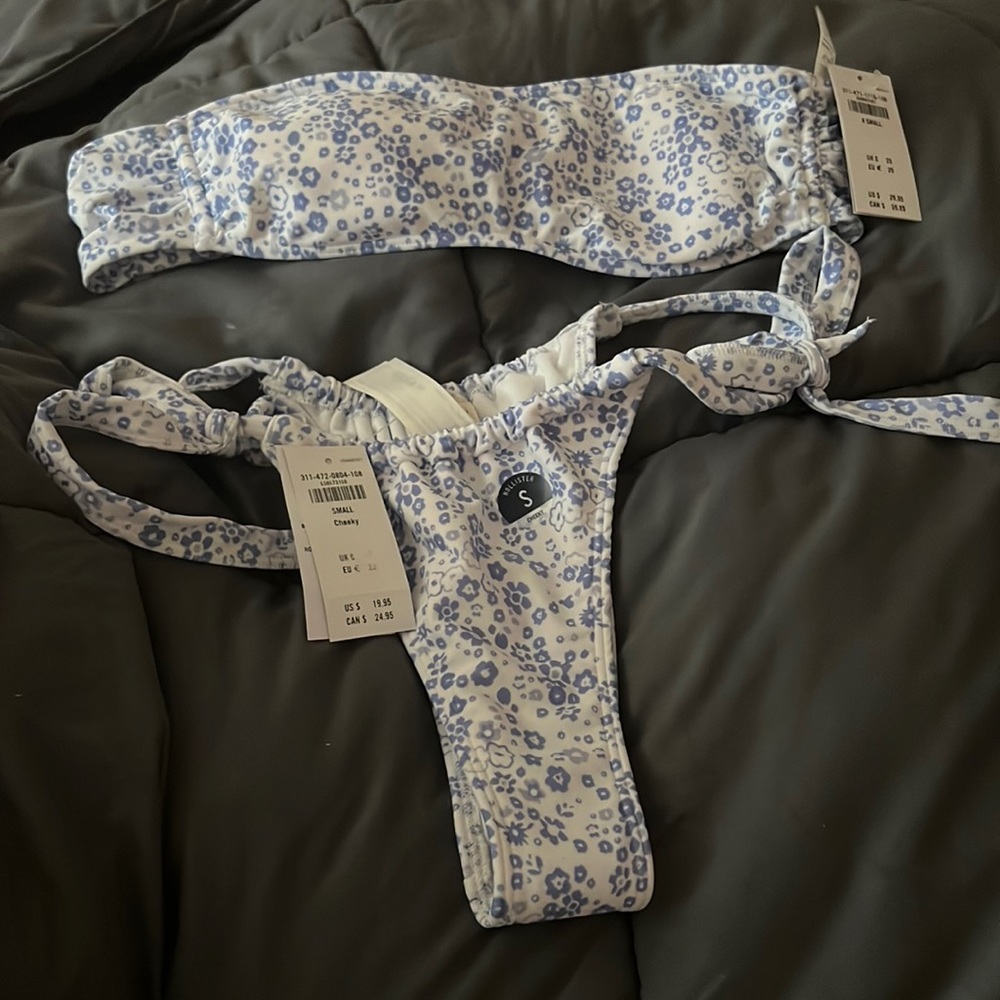 Brand new Hollister bikini never warn still has tags